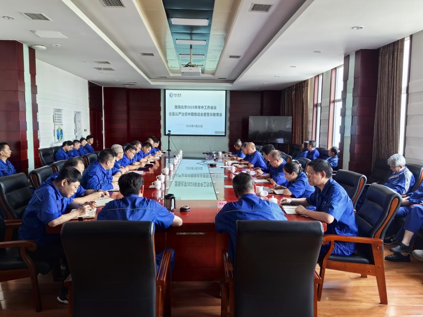 1ee13a2eb93af99e90b472a1e67d5308.jpg 1ee13a2eb93af99e90b472a1e67d5308.jpg